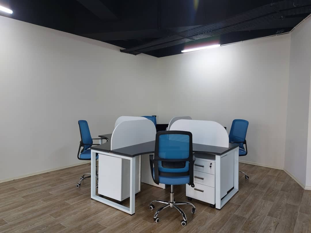 Postes de travail KHR Trading